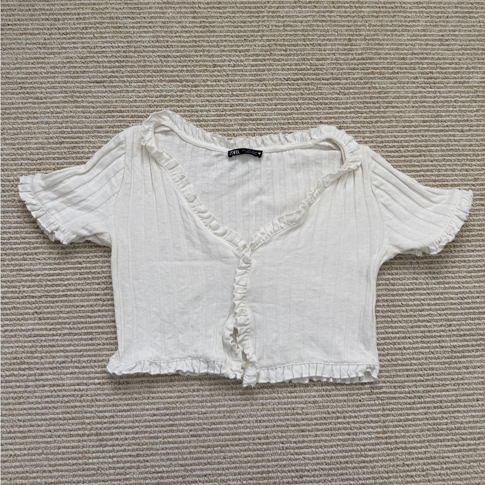 Zara White Button Ruffled V-Neck Top